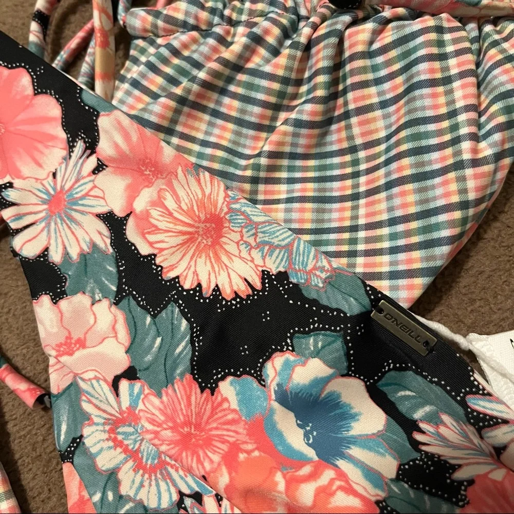O’neill Reversible Bikini Set - Picture 6 of 7